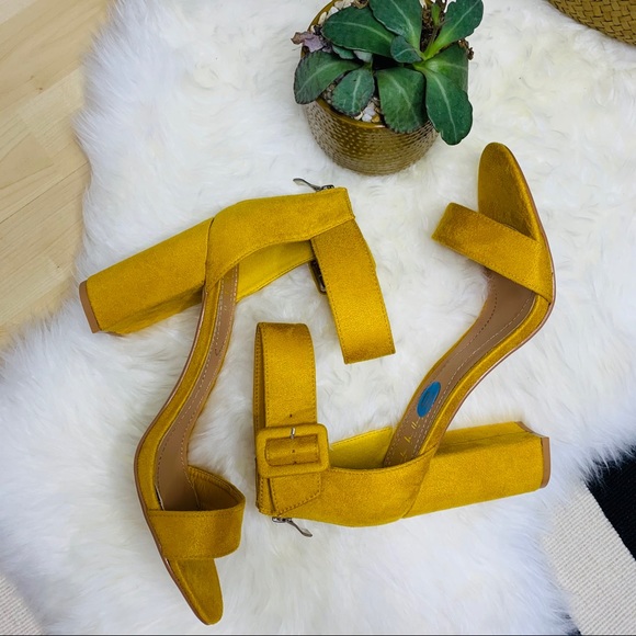 NEW Nicole Miller - Neaker Block Heel Sandal 10 - Picture 2 of 16